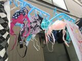 ベランダ盗撮！！干されたスケベな下着画像