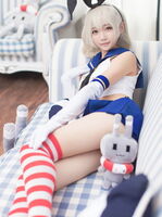 [3: girl: slender attractive ship Island breeze cosplayer's image and this!